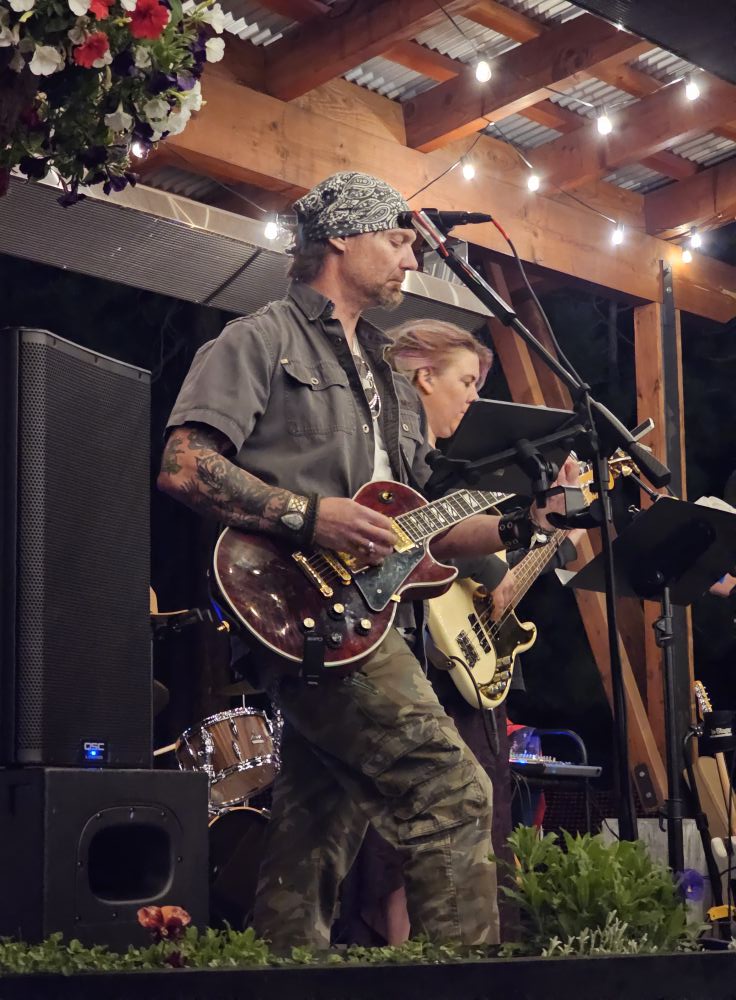 Brannen S playing out live in Las Vegas, Nevada.